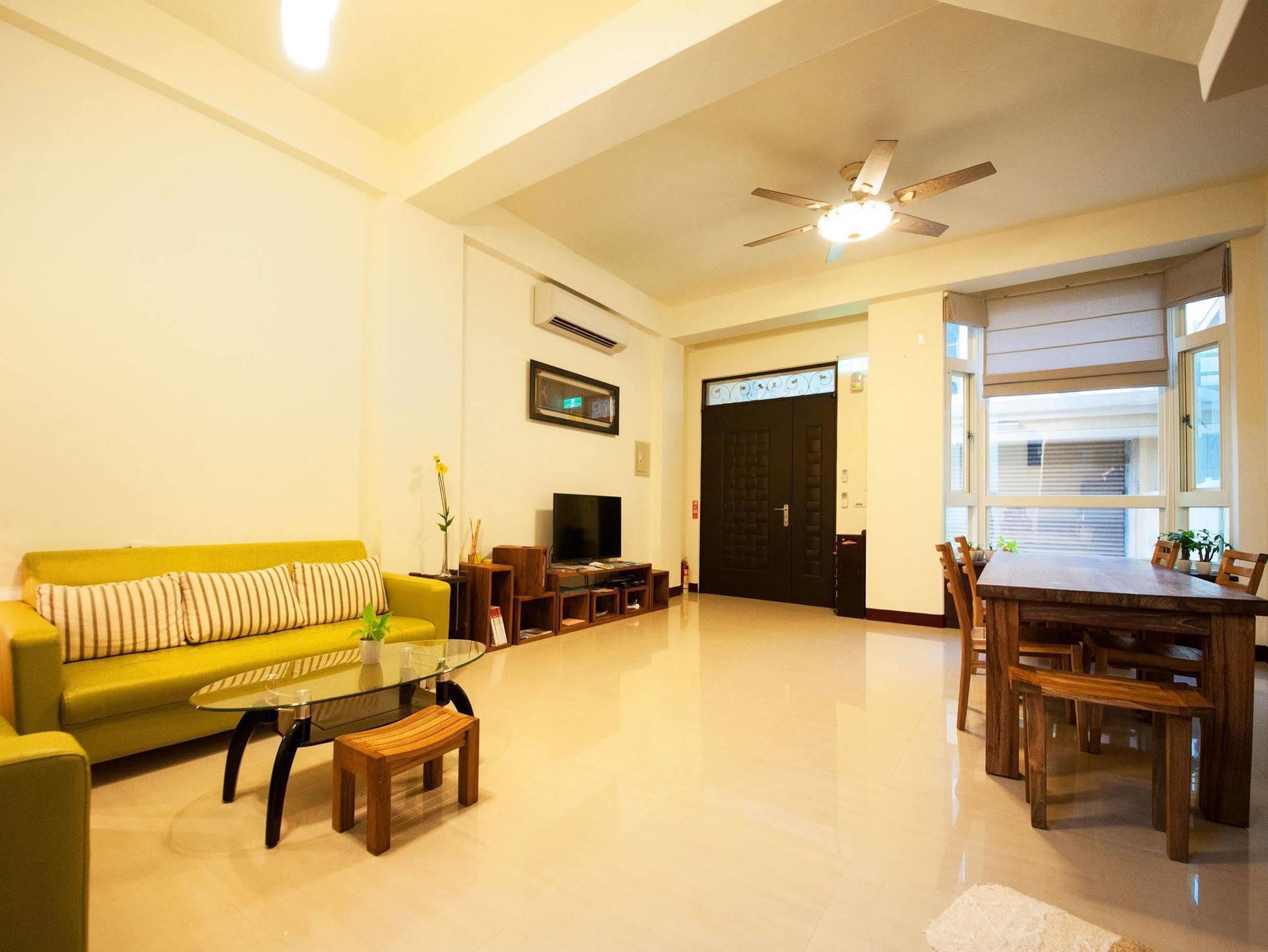 Encounter Hostel Hualien City Exterior photo