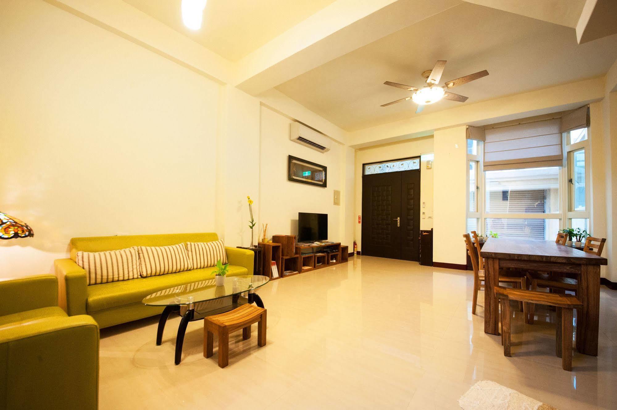Encounter Hostel Hualien City Exterior photo